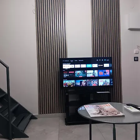 דירה Loft Of E-smile Couple סלוניקי